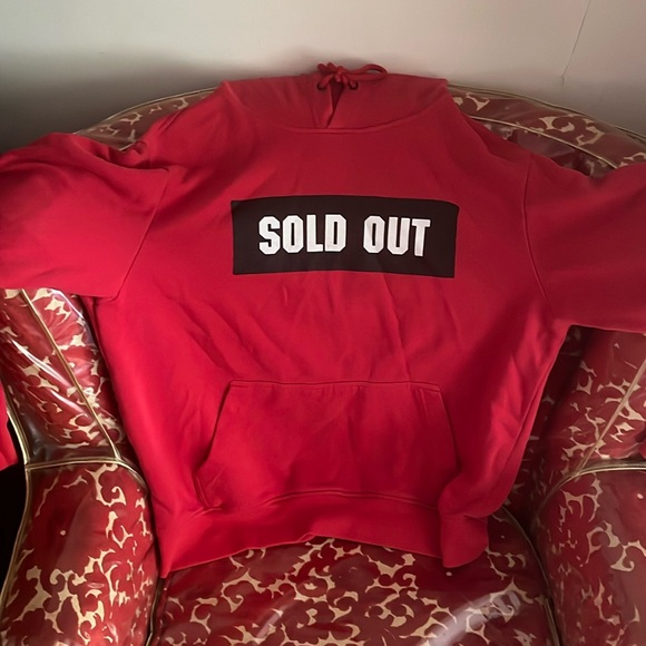 Men’s red hoodie - Picture 1 of 1